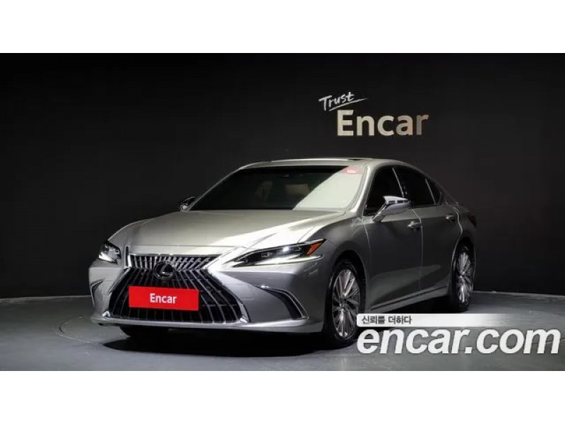 Lexus Is 2023 г.