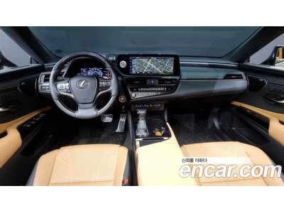 Lexus Is 2023 г.