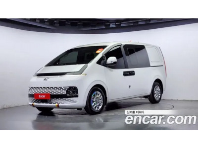 Hyundai Staria 2023 г.