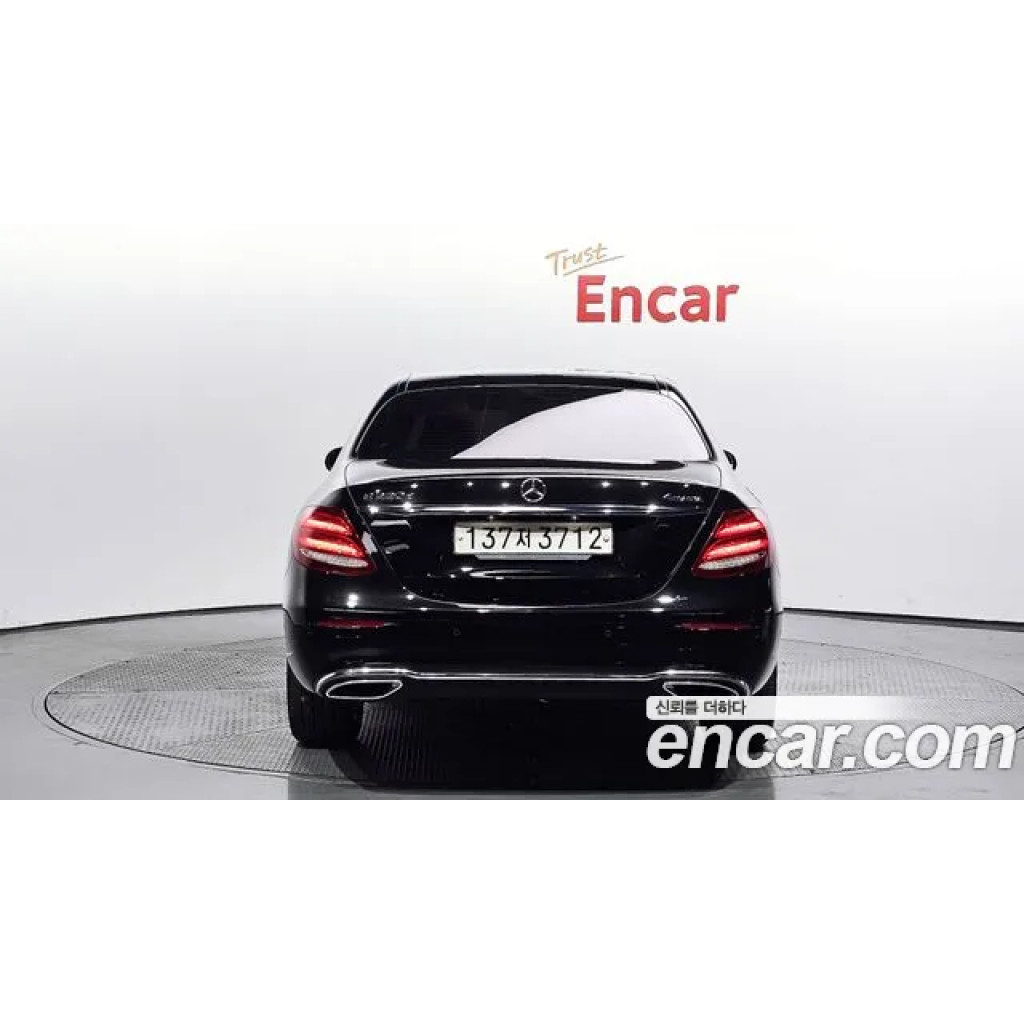 Mercedes Benz E-Class 2020 г.