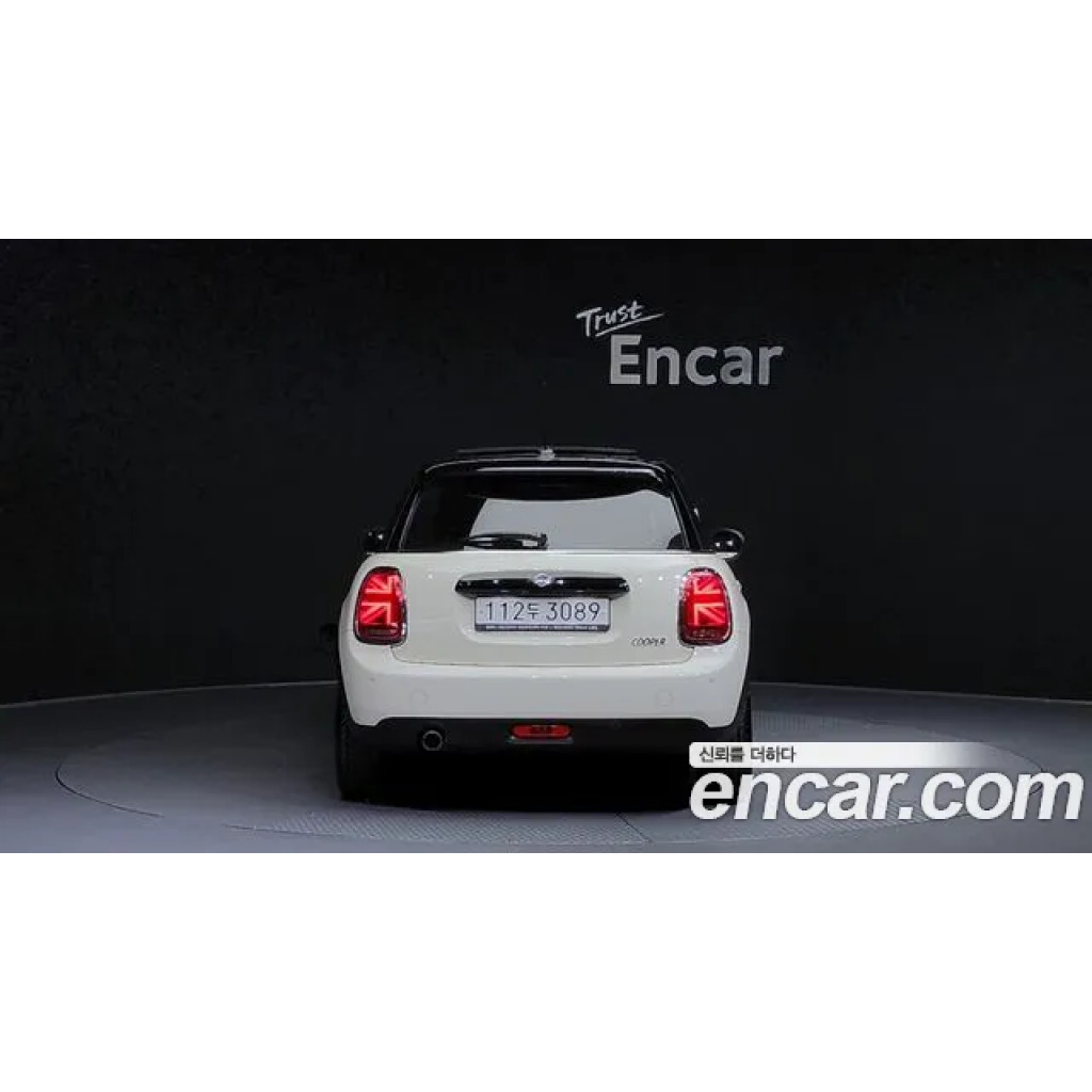 Mini Cooper 2020 г.
