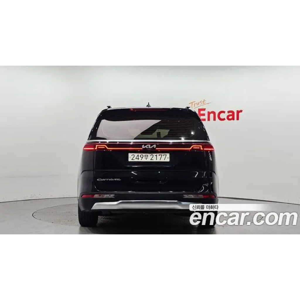 KIA Carnival 2021 г.