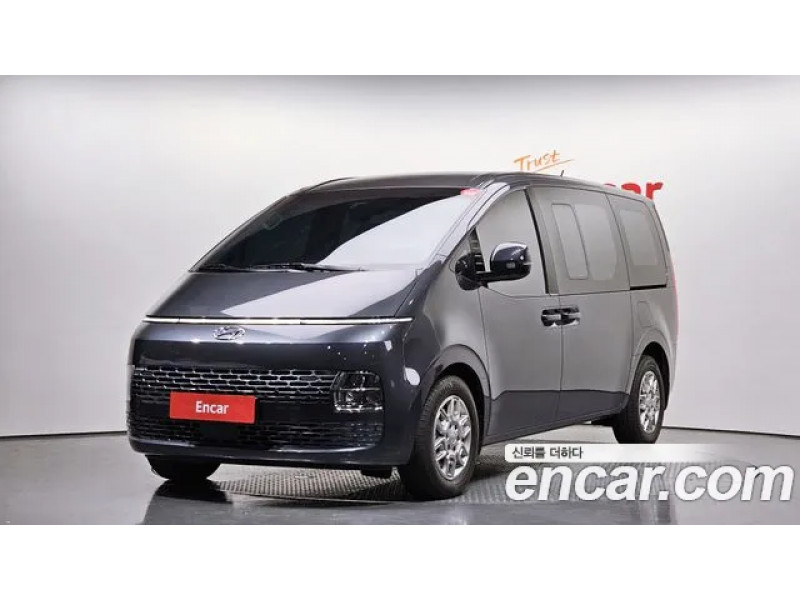 Hyundai Staria 2024 г.