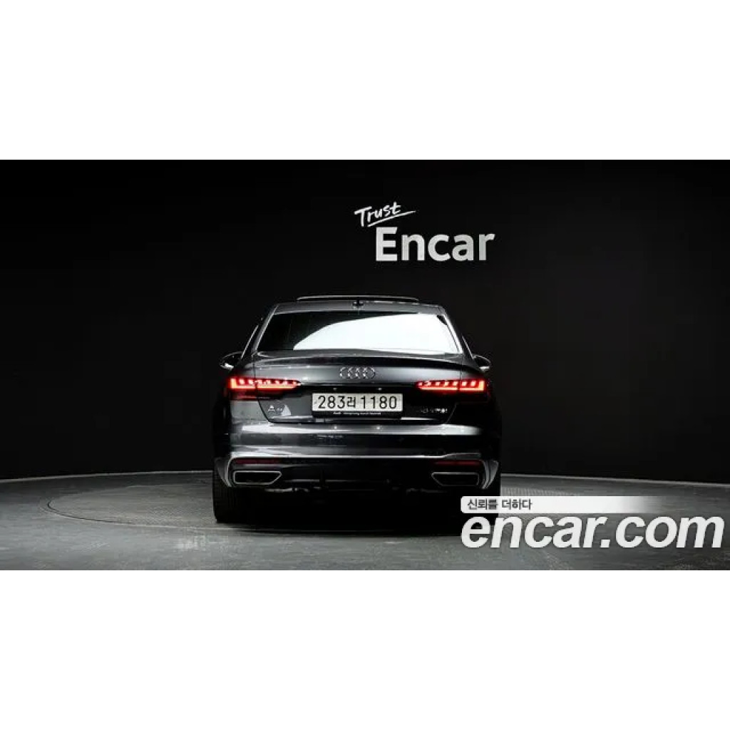 Audi A4 2021 г.