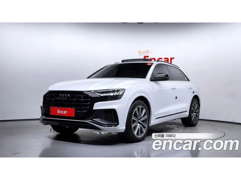 Audi Q8 2021 г.