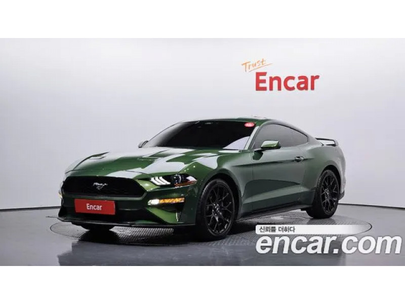 Ford Mustang 2023 г.