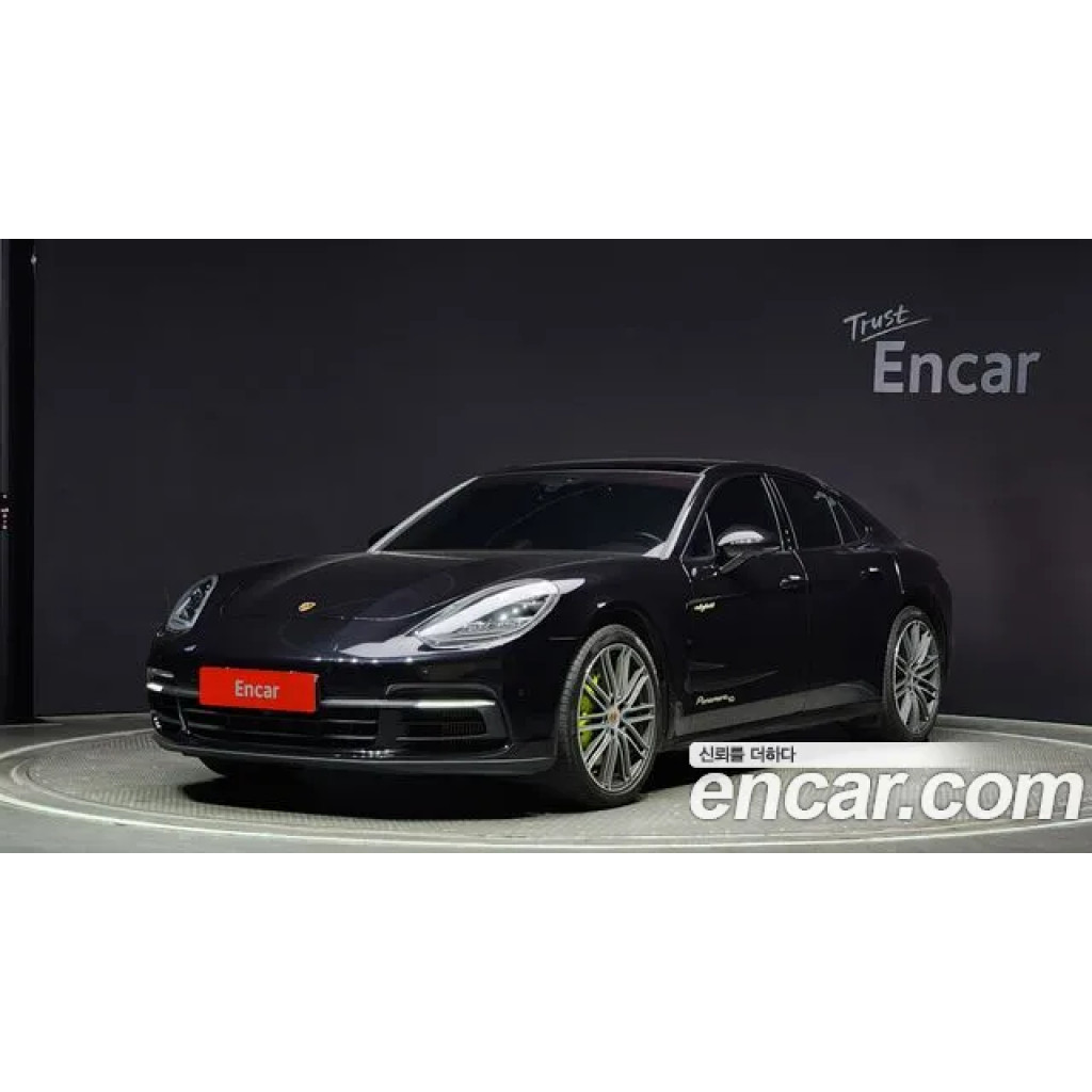 Porsche Panamera 2020 г.