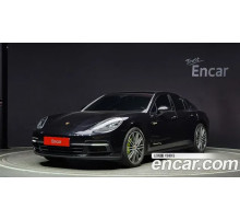 Porsche Panamera 2020 г.