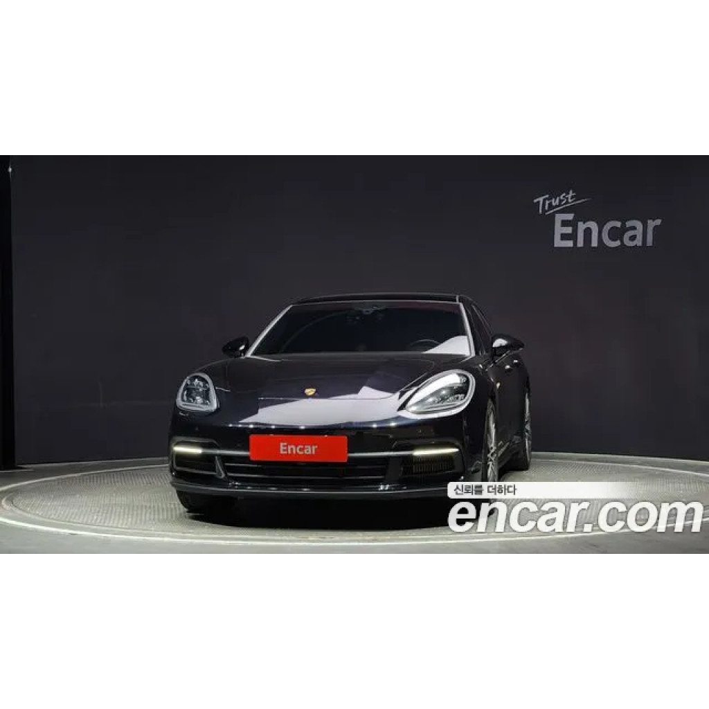 Porsche Panamera 2020 г.
