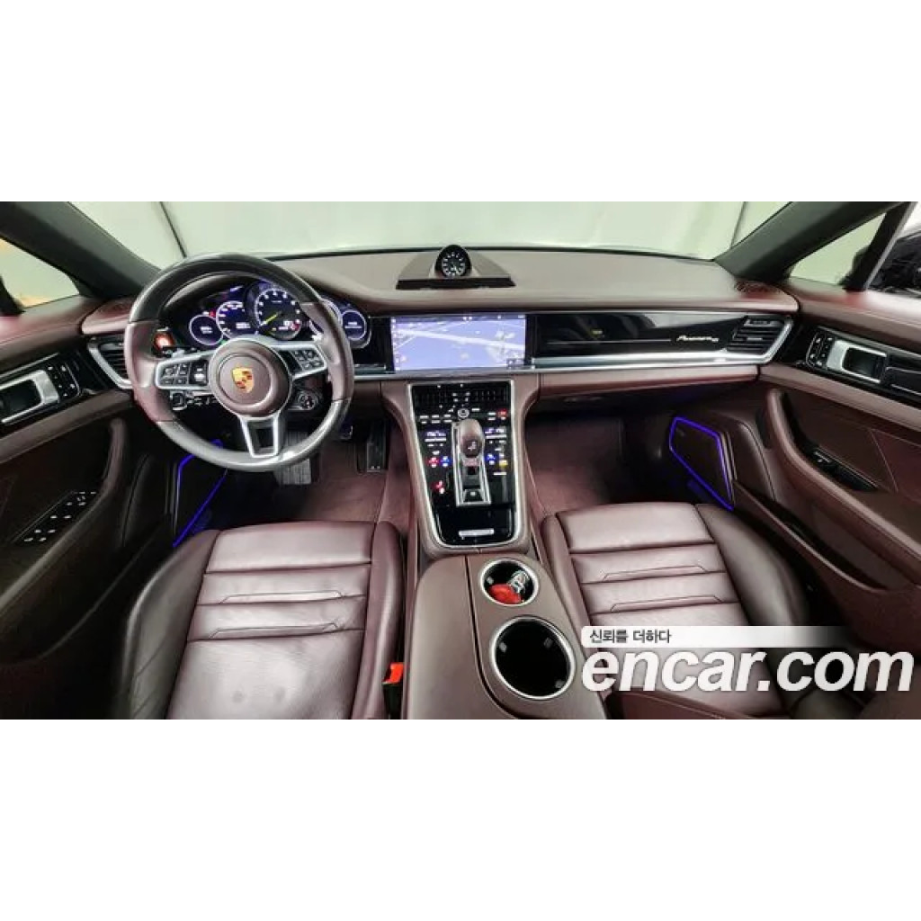 Porsche Panamera 2020 г.