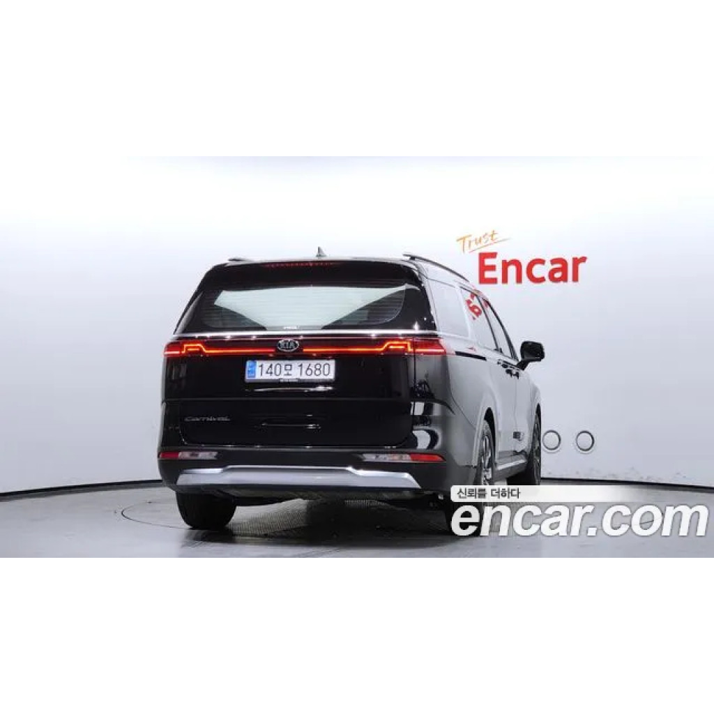 KIA Carnival 2021 г.