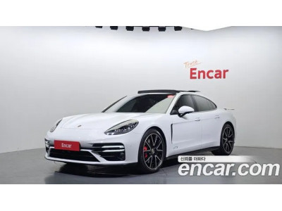 Porsche Panamera 2021 г.