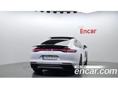 Porsche Panamera 2021 г.