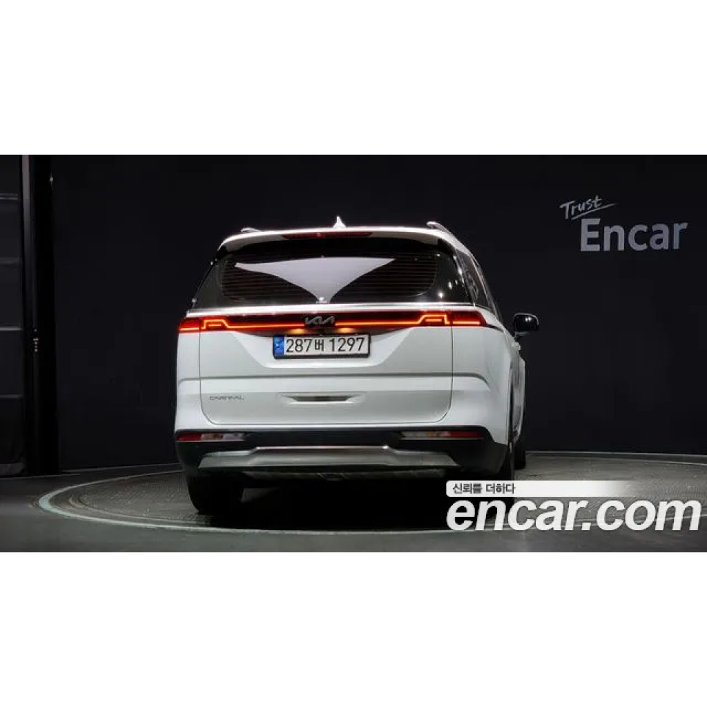 KIA Carnival 2023 г.