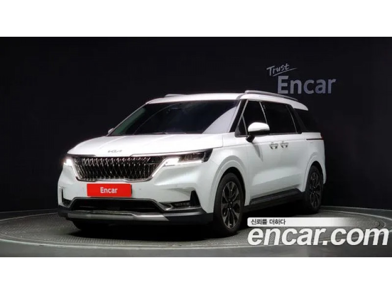 KIA Carnival 2023 г.