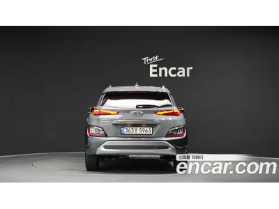 Hyundai Kona 2023 г.