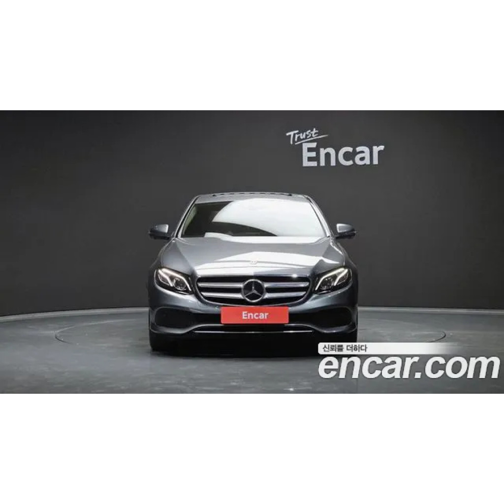 Mercedes Benz E-Class 2020 г.