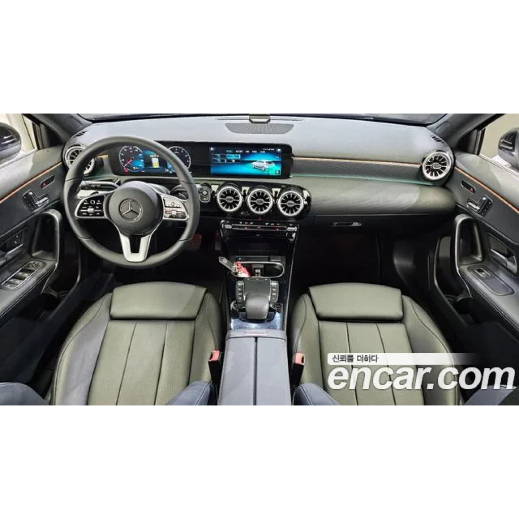 Mercedes Benz A-Class 2022 г.