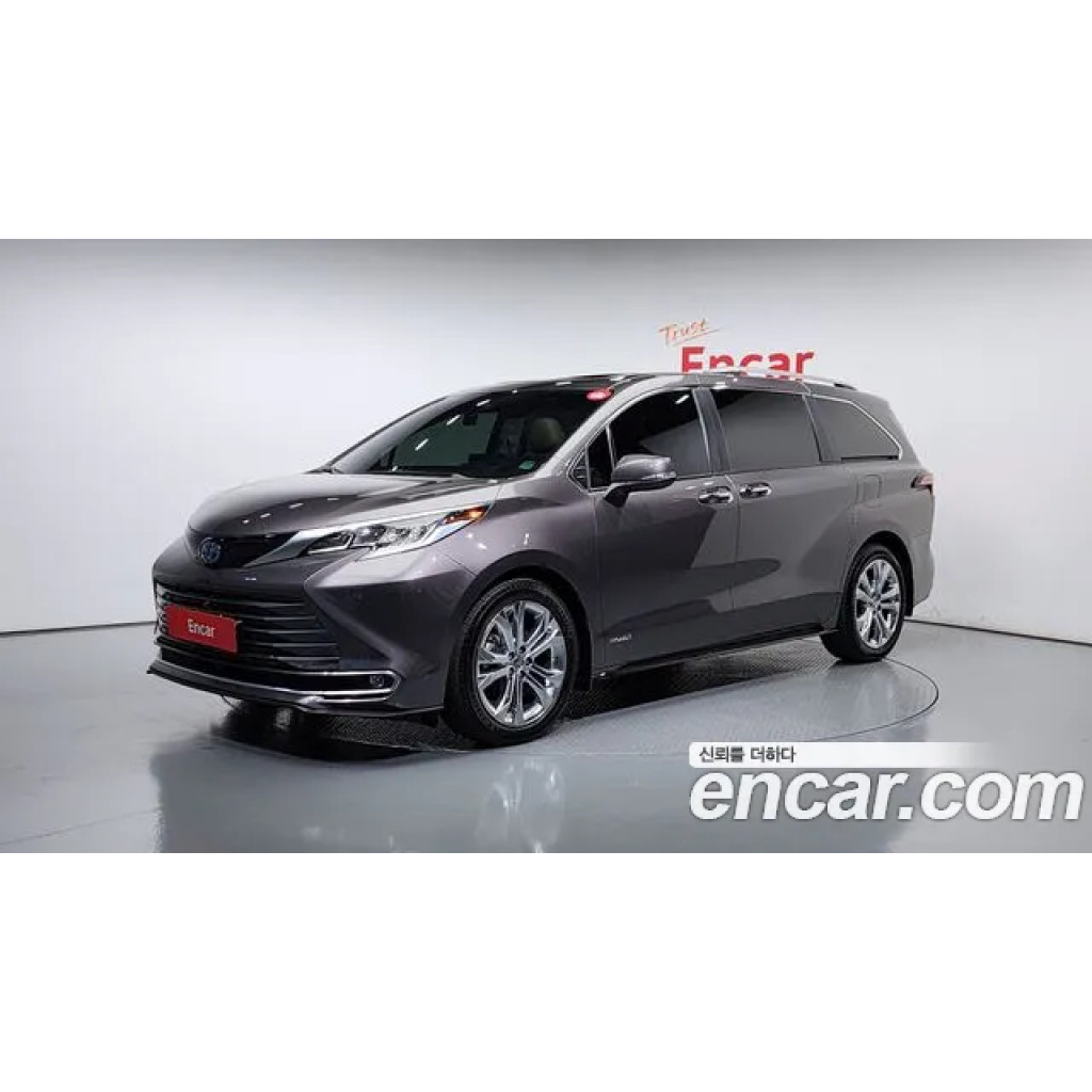 Toyota Sienna 2021 г.