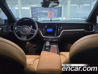 Volvo S60 2024 г.