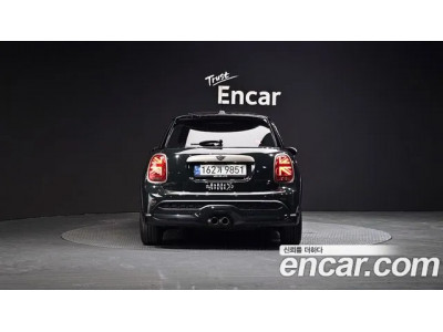 Mini Cooper 2023 г.