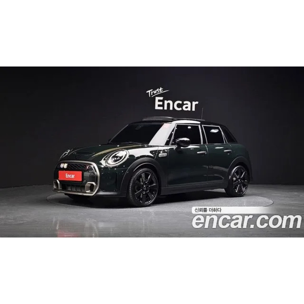 Mini Cooper 2023 г.