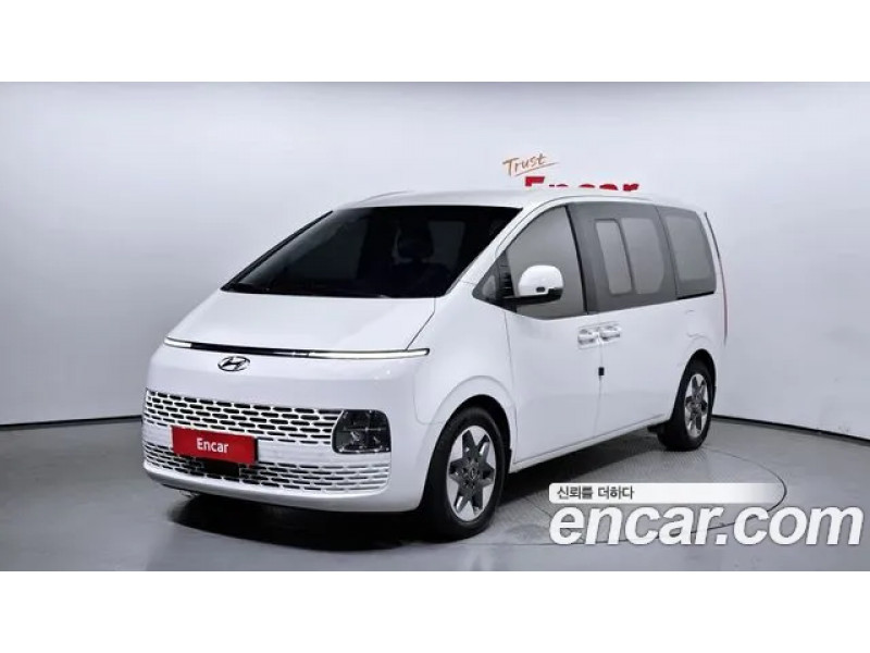 Hyundai Staria 2023 г.