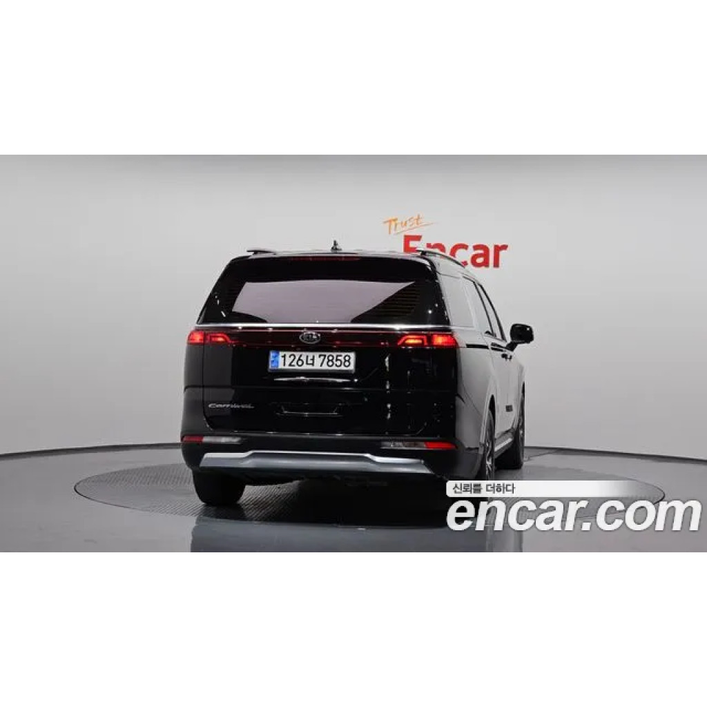 KIA Carnival 2021 г.