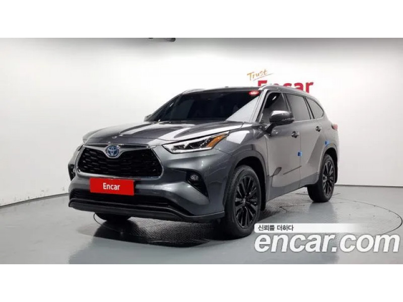 Toyota Highlander 2023 г.