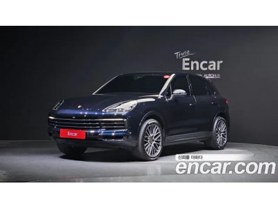 Porsche Cayenne 2021 г.