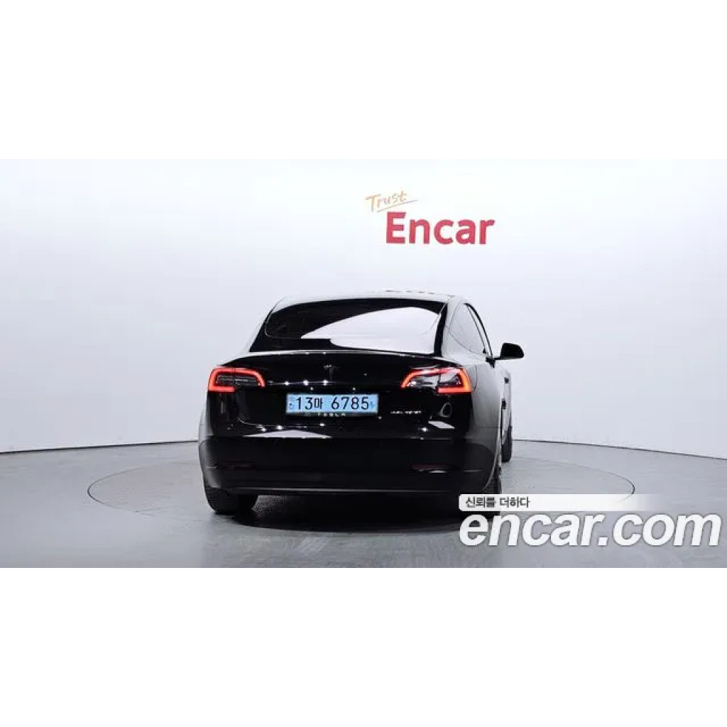 Tesla Model 3 2021 г.