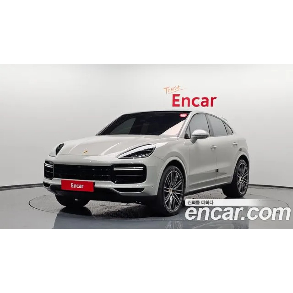 Porsche Cayenne 2022 г.