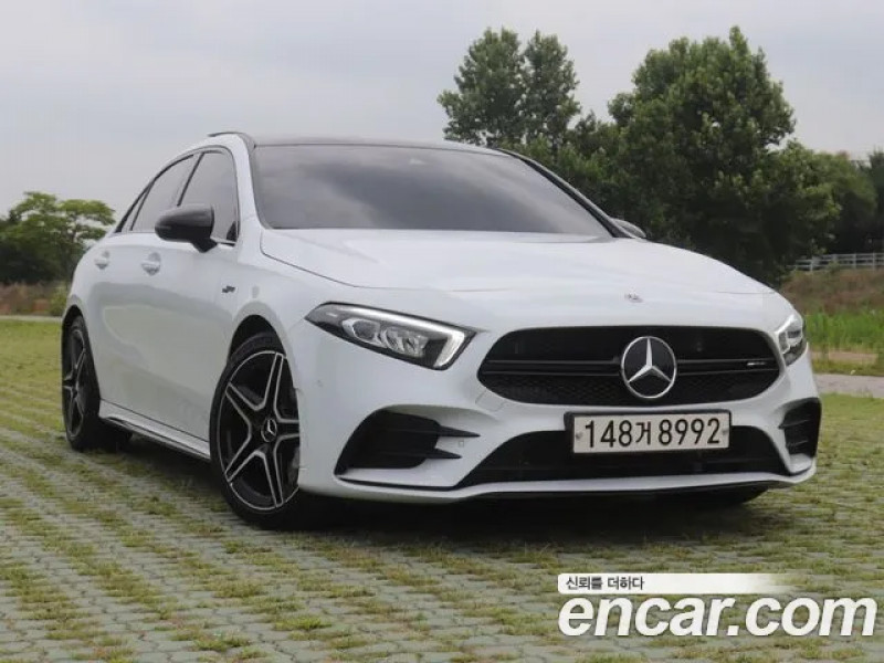 Mercedes Benz A-Class 2023 г.