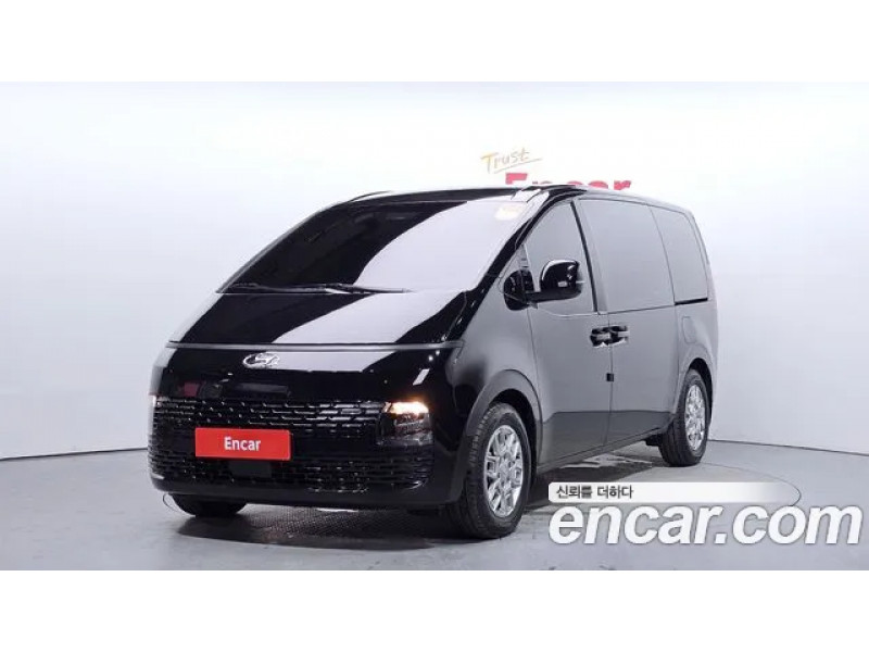 Hyundai Staria 2024 г.