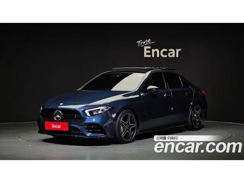 Mercedes Benz A-Class 2023 г.