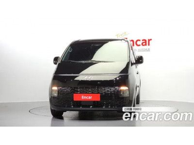 Hyundai Staria 2023 г.