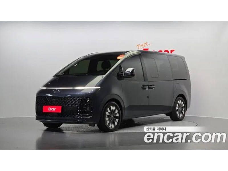 Hyundai Staria 2024 г.