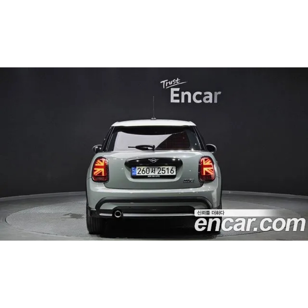 Mini Cooper 2023 г.