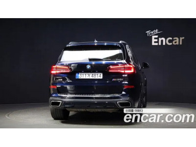 BMW X5 2021 г.