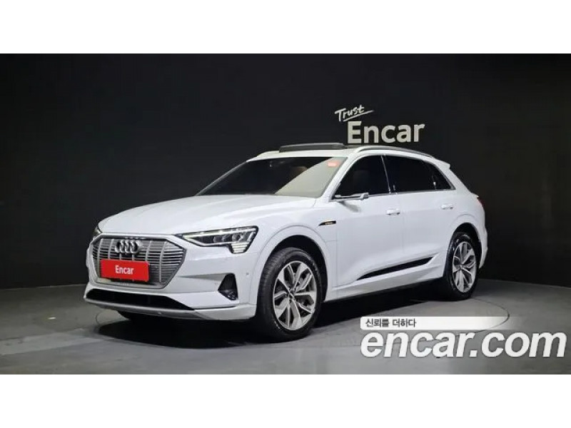Audi E-tron 2020 г.