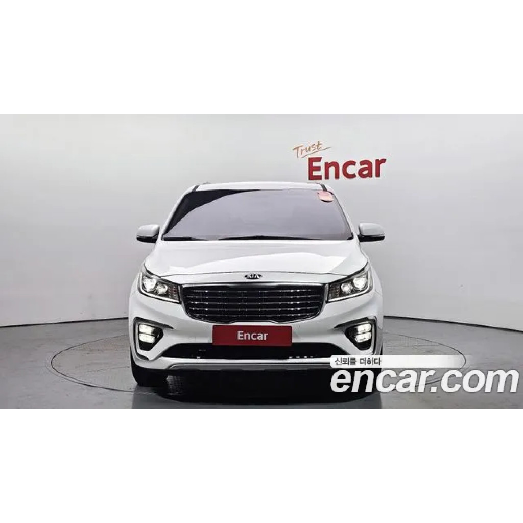 KIA Carnival 2020 г.