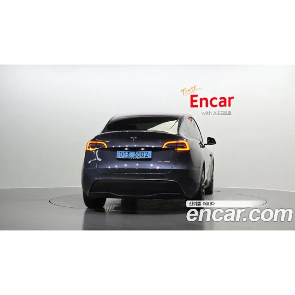 Tesla Model Y 2022 г.