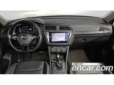 Volkswagen Tiguan 2020 г.