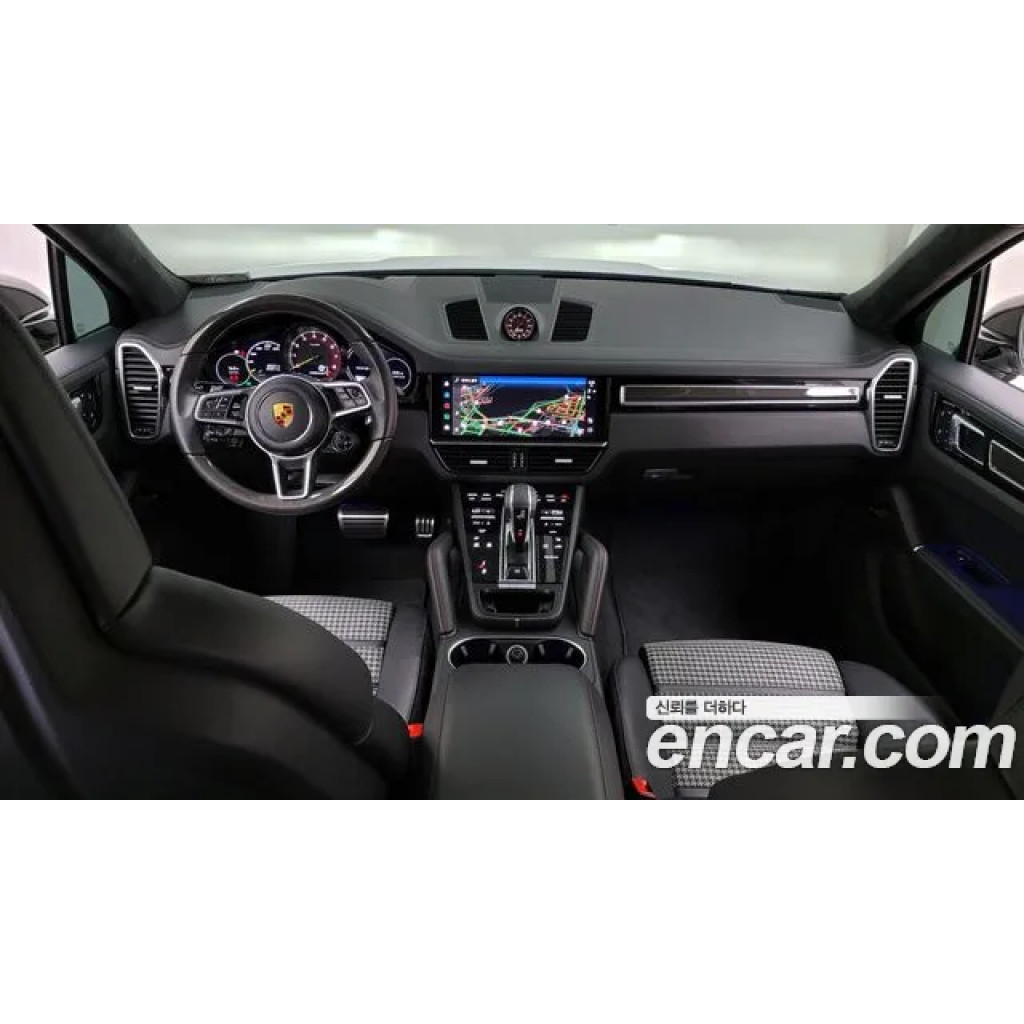 Porsche Cayenne 2022 г.