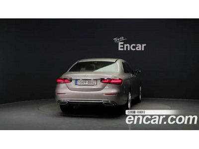 Mercedes Benz E-Class 2022 г.