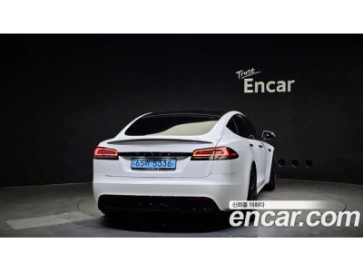 Tesla Model S 2023 г.