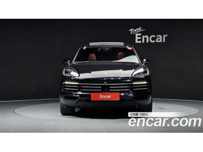 Porsche Cayenne 2021 г.