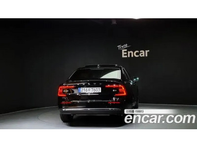 Volvo S60 2023 г.