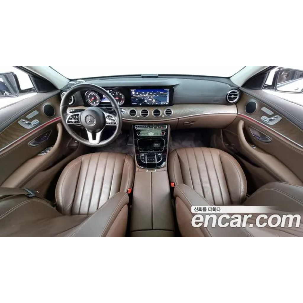 Mercedes Benz E-Class 2020 г.