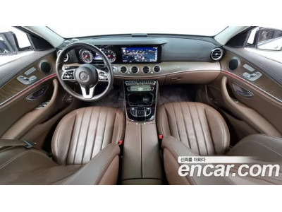 Mercedes Benz E-Class 2020 г.